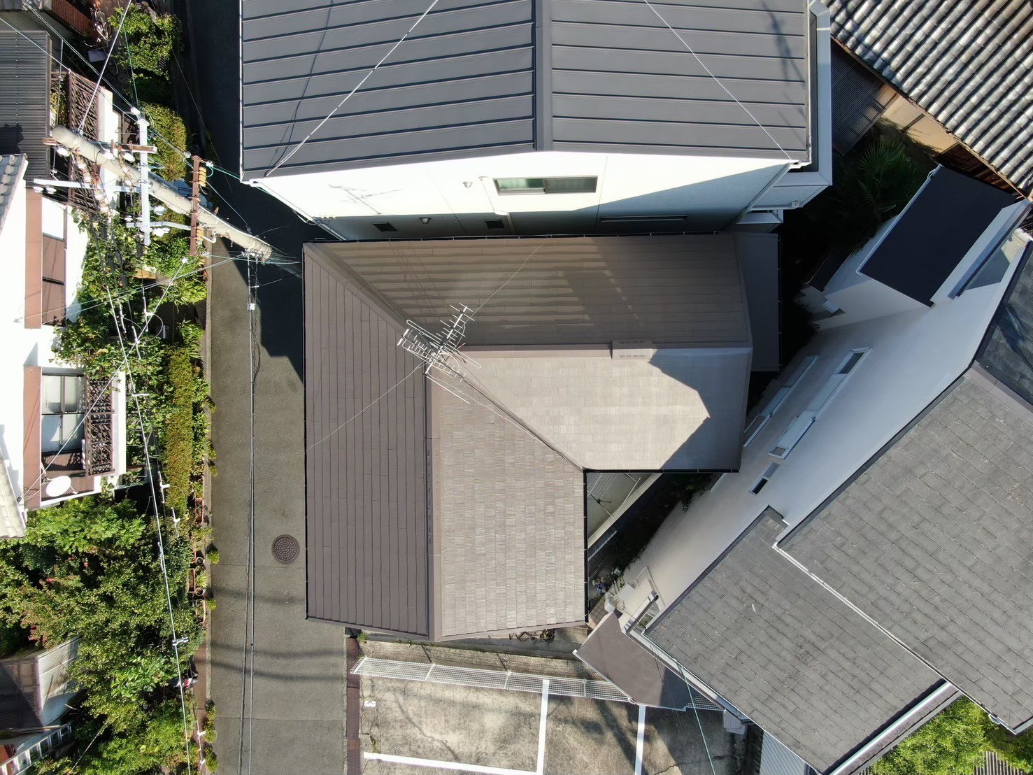 大阪市淀川区にて屋根塗装〈築22年スレート屋根の塗装メンテナンス 